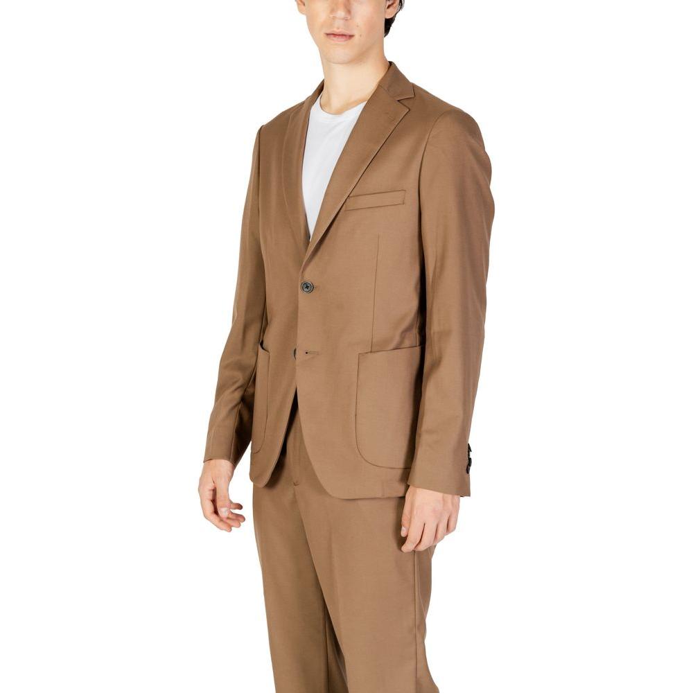 Men's Hamaki-Ho beige polyester blazer, fall/winter collection, stylish formal wear design for a sophisticated look.