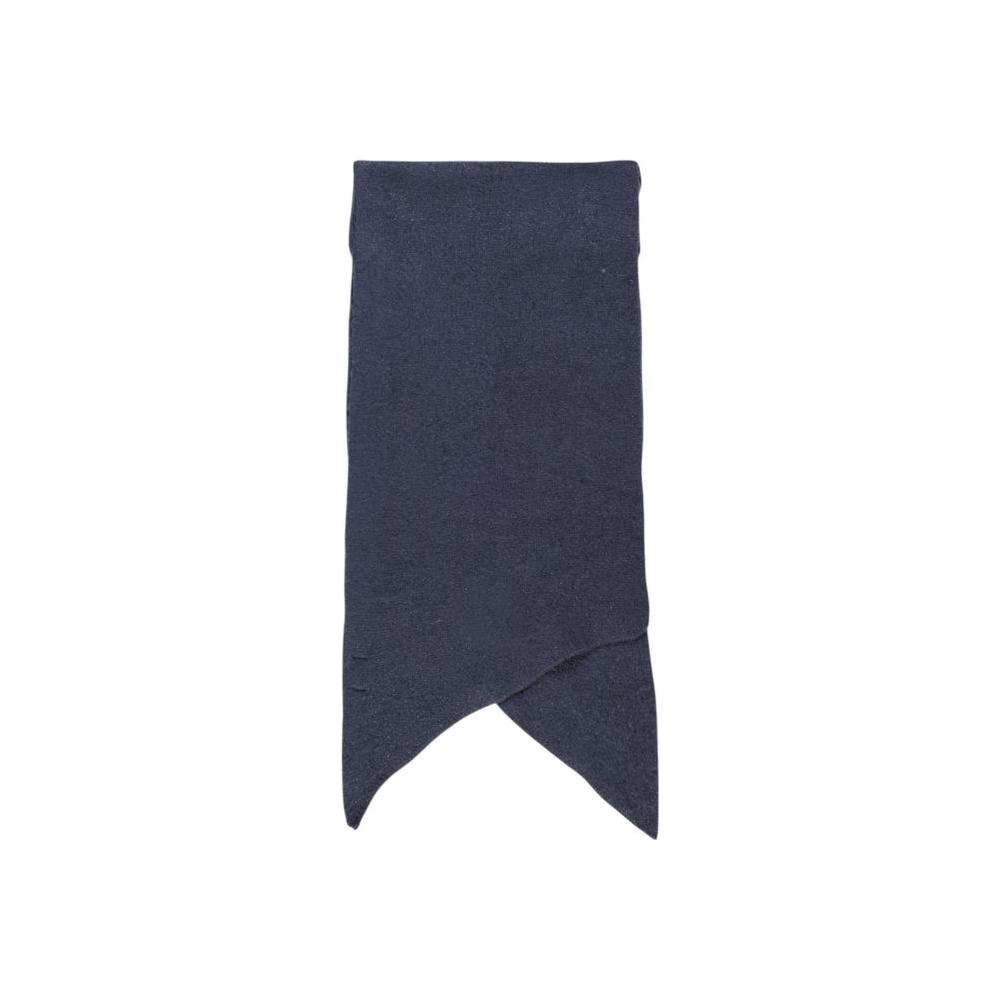 Pieces blue recycled polyester scarf with lurex, elegant and sustainable style accessory.