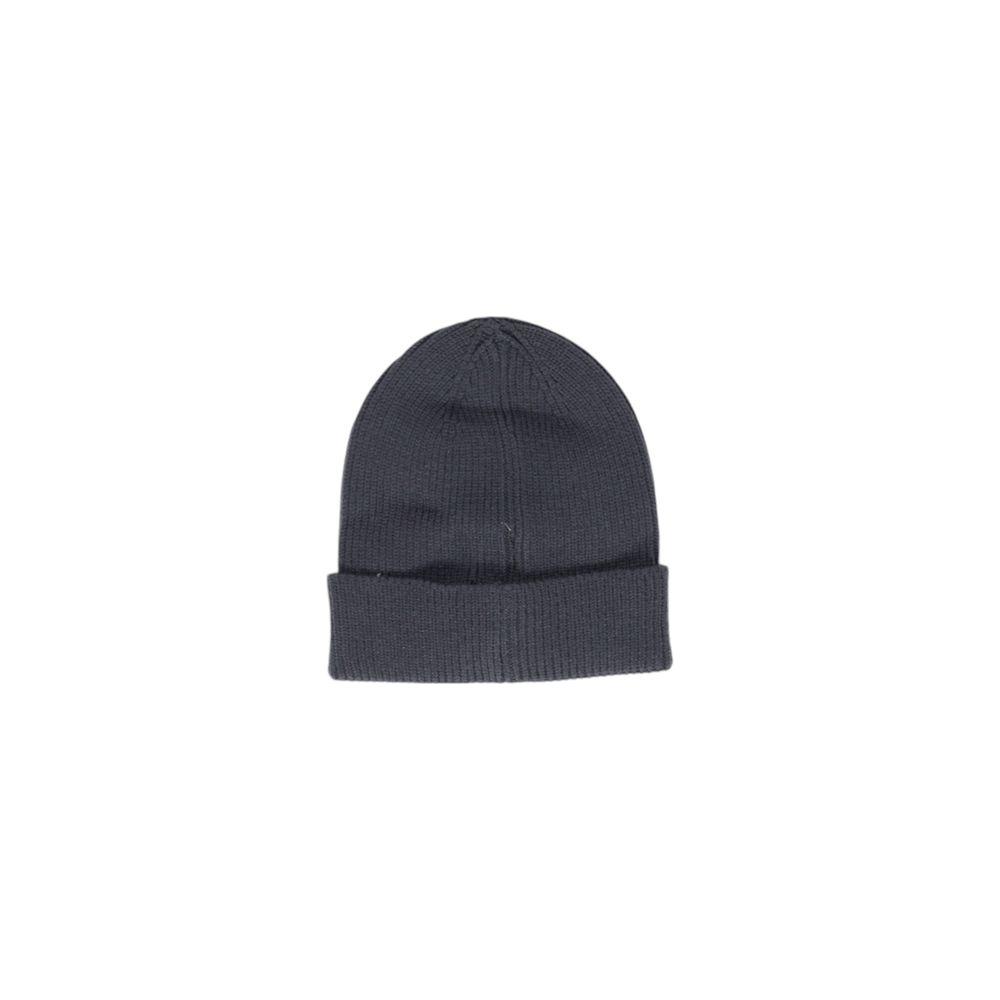 Pieces gray polyester beanie with sequin details, offering comfort and warmth for women, perfect for casual and special occasions.