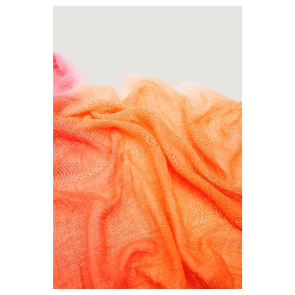 Desigual FOU DEGRADE RECTANGLE scarf in orange, 80% polyester and 20% viscose, showing its soft, lightweight texture. Perfect as a cozy wrap.