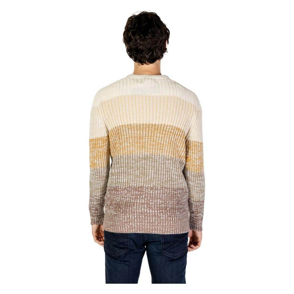Hydra Clothing men's beige acrylic sweater, fall/winter knitwear, shown on model from back view