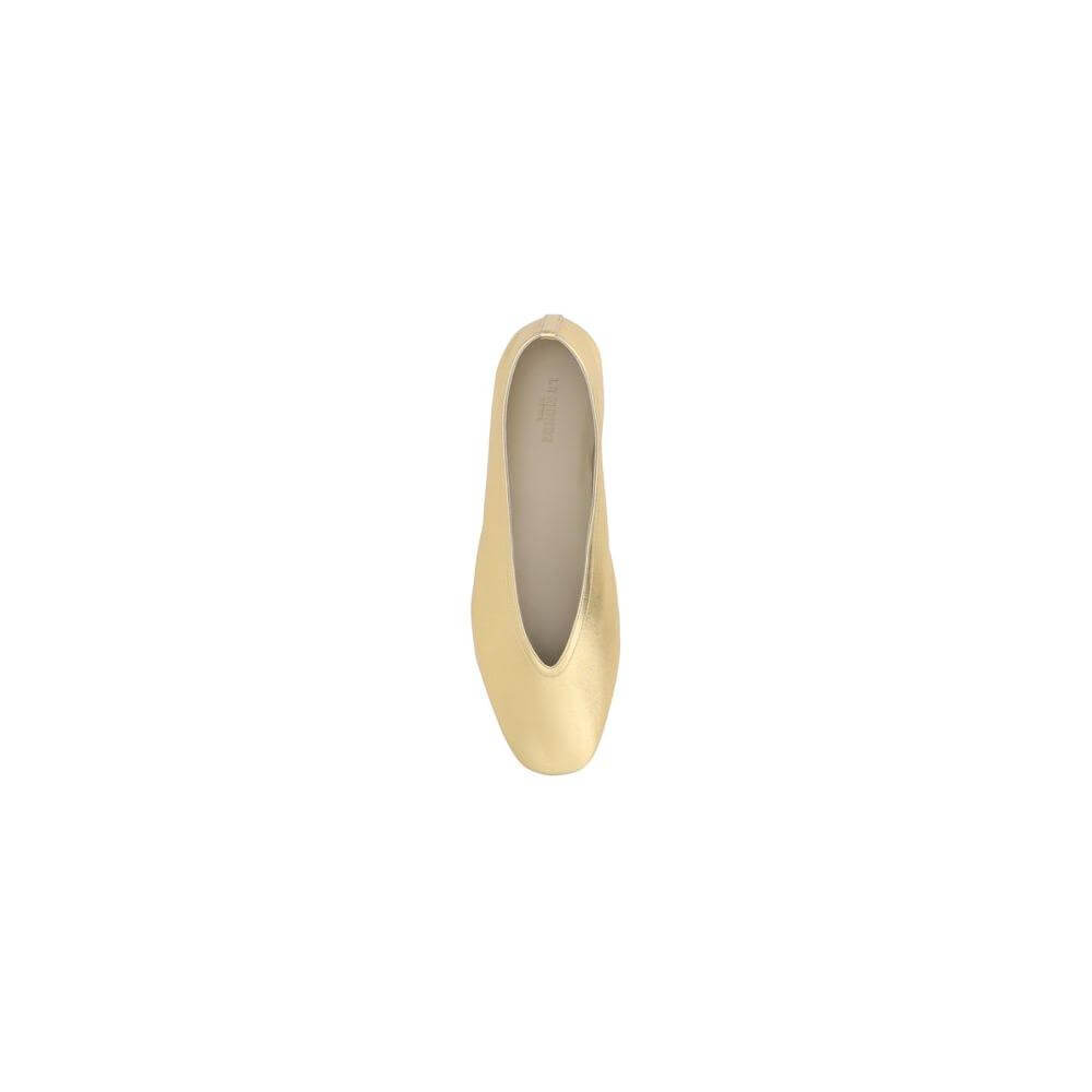 Top view of LE MONDE BERYL Luna Ballerinas in metallic leather with beveled toe, perfect for a casual-chic look.