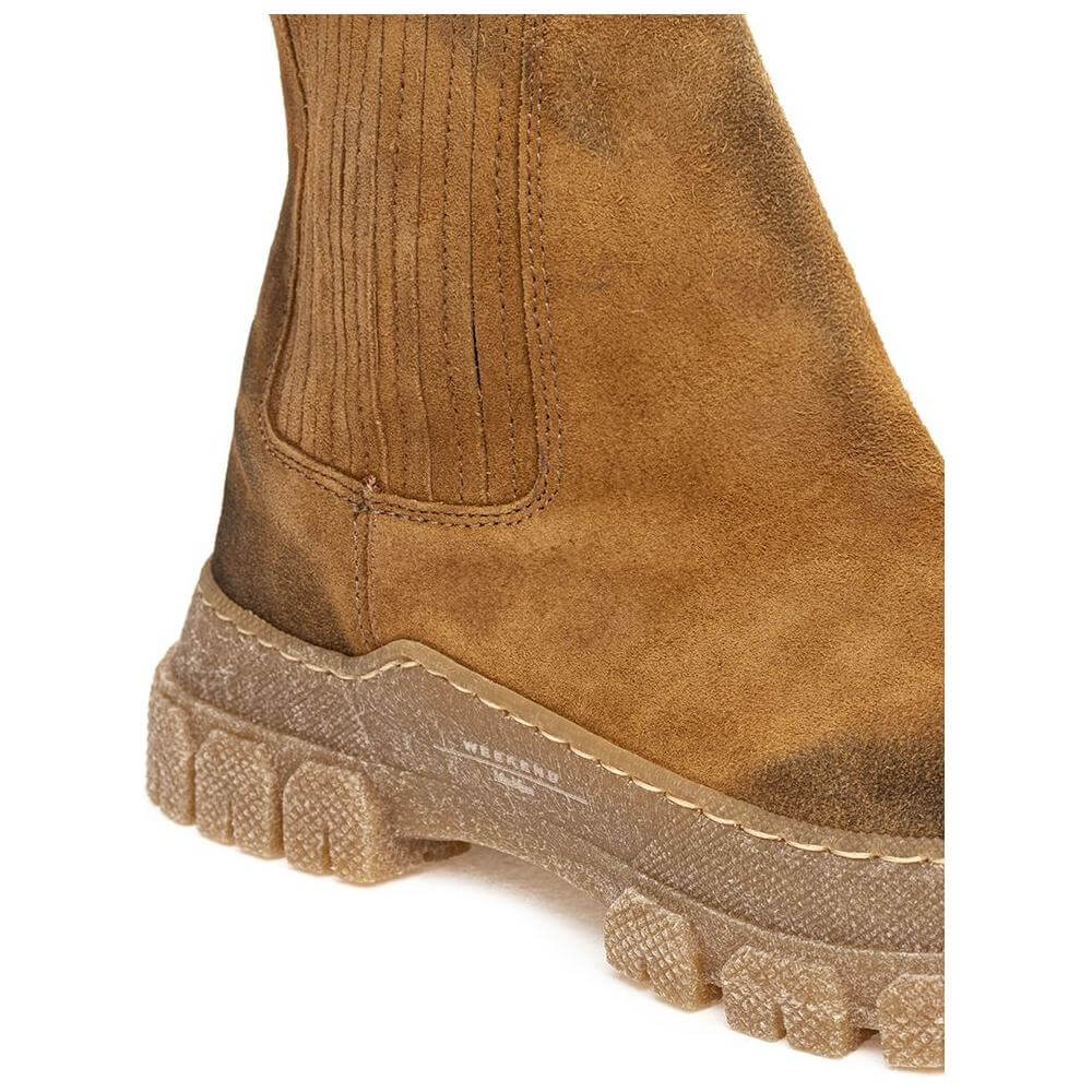Max Mara brown suede leather boot with maxi beige lugged sole and embossed logo. Tobacco color with 'dirty' effect on heel.