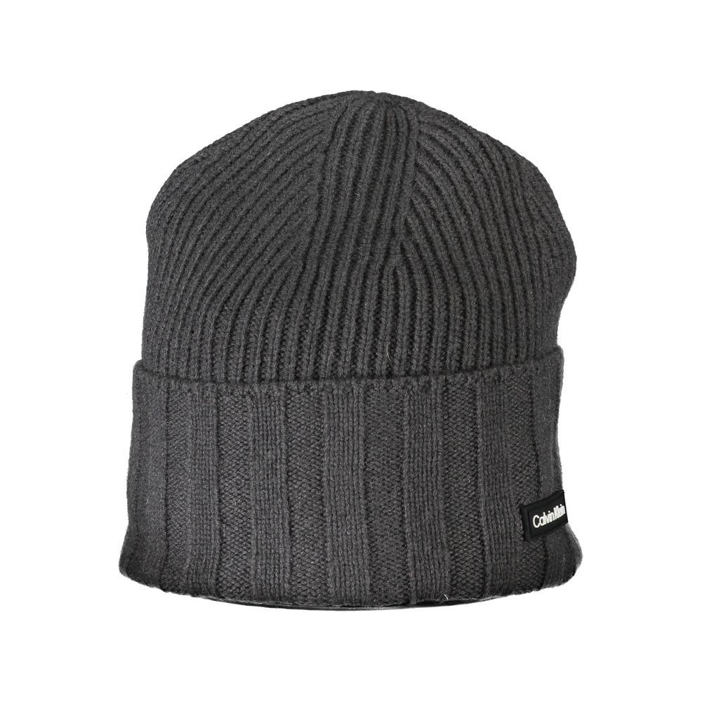 Calvin Klein gray hat with elegant contrast detail and logo, 47% polyamide wool blend, perfect accessory for refined style.