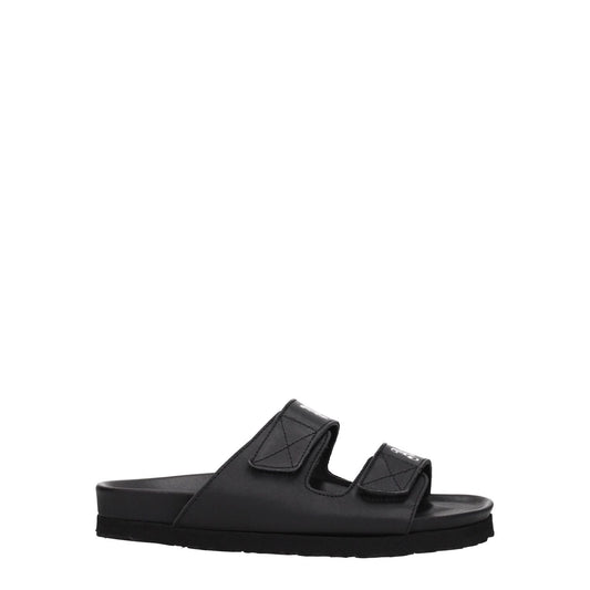 Palm Angels Black Leather Flat Sandals with strap closure and front logo, featuring a low rubber sole, MPN PWIH010LEA0011001.