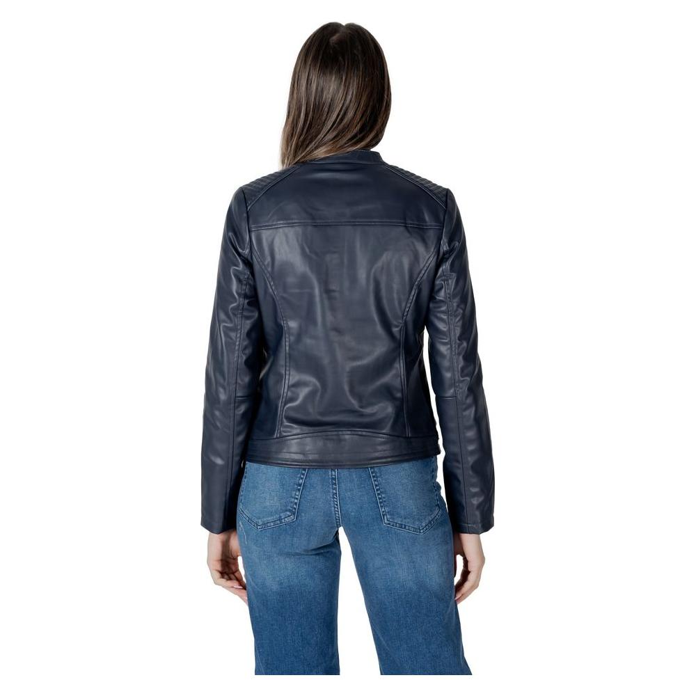 Woman wearing Street One black polyester jacket, rear view, showcasing 100% polyester composition and modern style for women's collection.