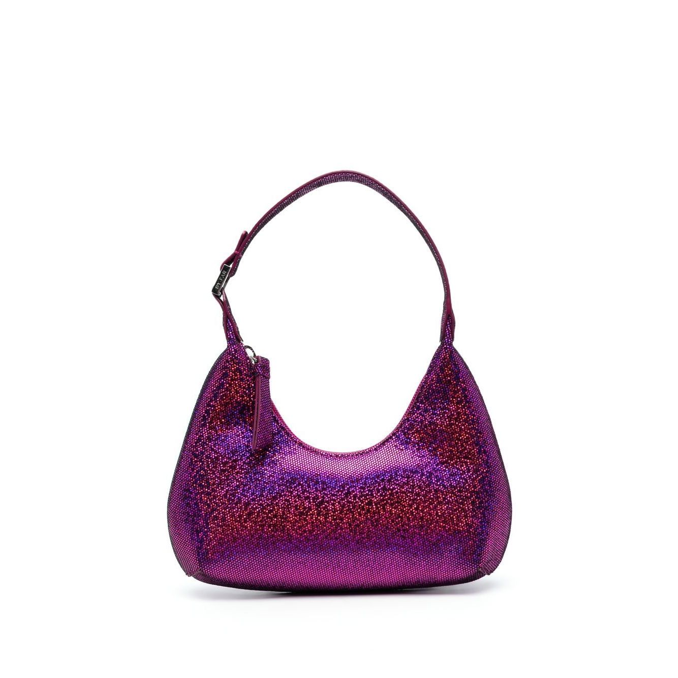 Front view with bag zipped and handles upright.