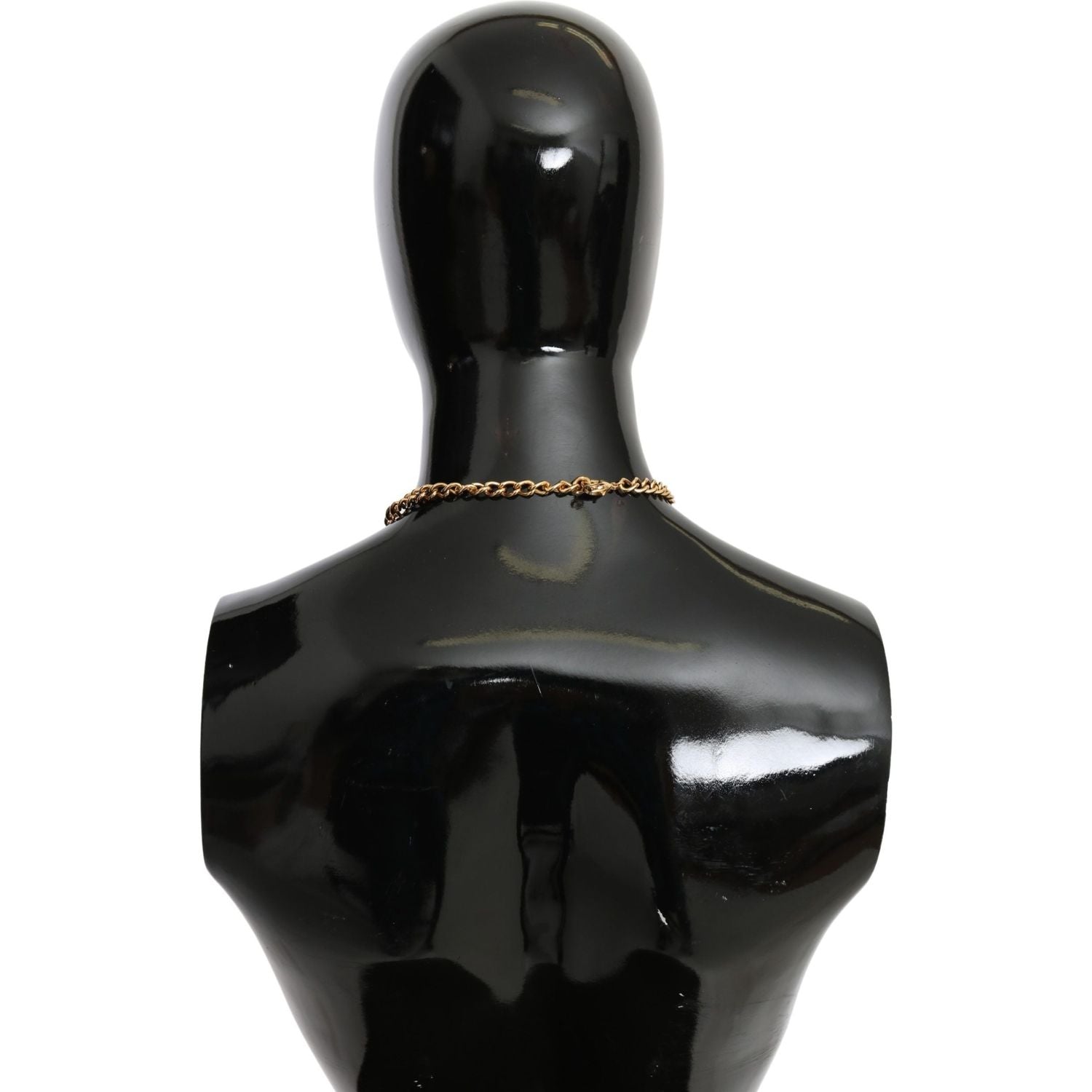 قلادة على شكل أوراق شجر أنيقة من دولتشي آند غابانا مزينة بكريستالات