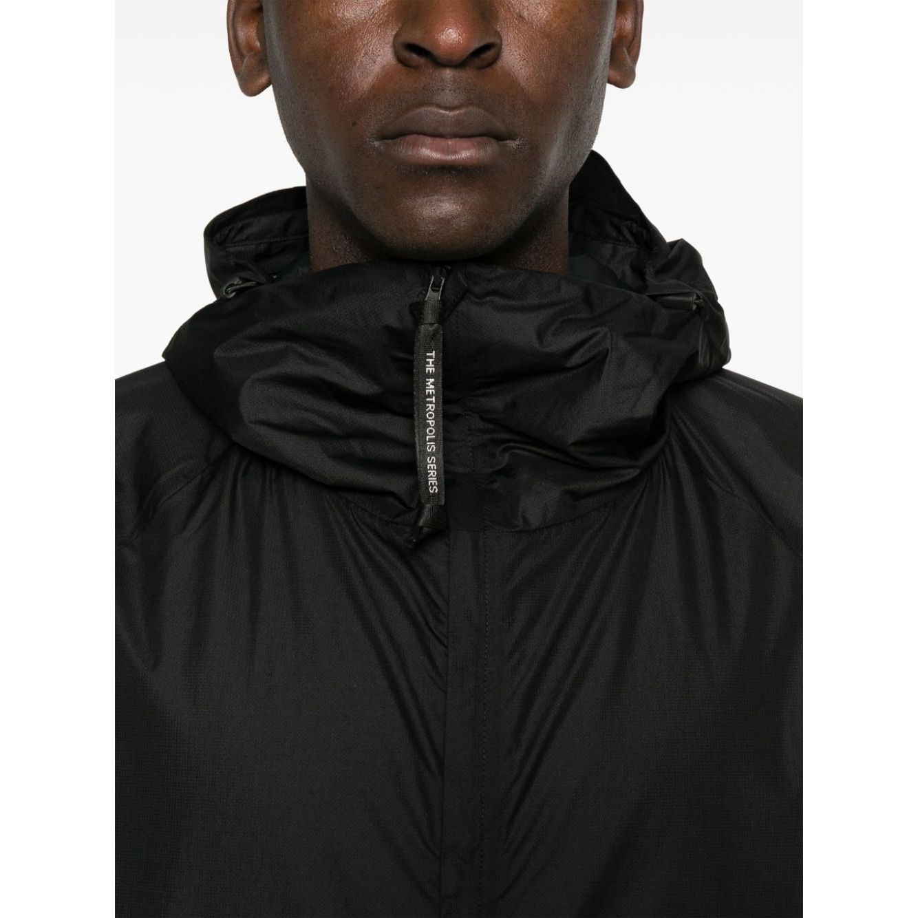 معاطف CP COMPANY METROPOLIS باللون الأسود