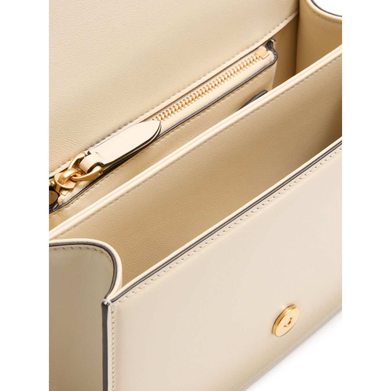 Front view with bag zipped and handles upright.