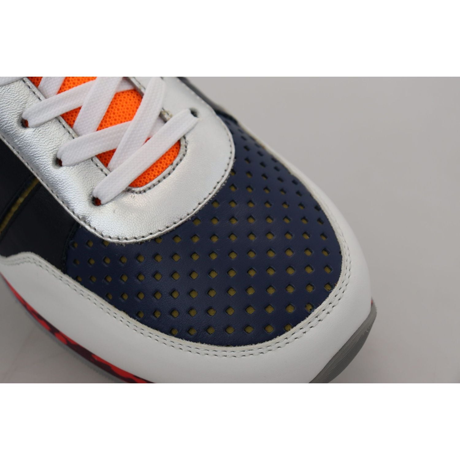 优雅多色低帮运动鞋