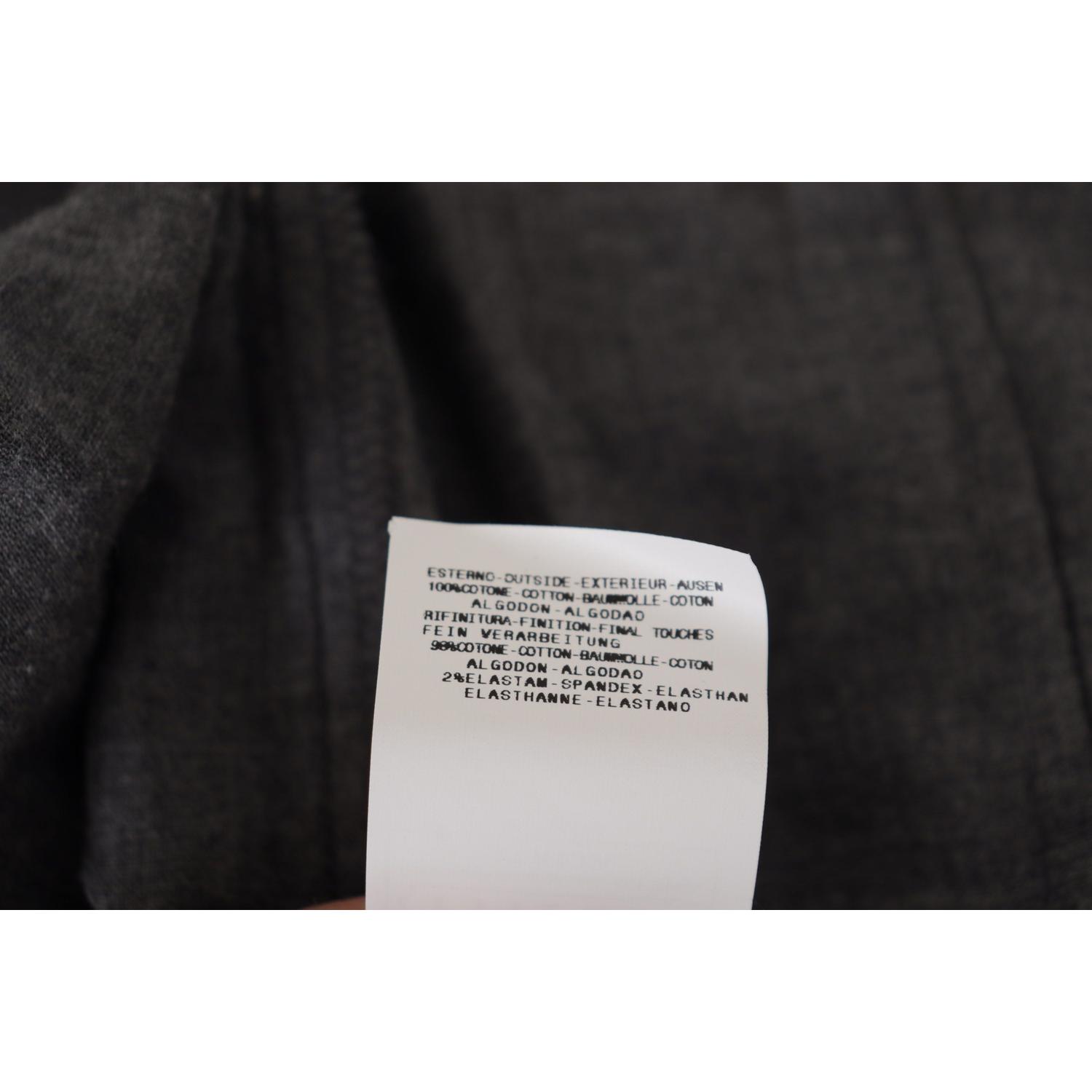 光滑灰色棉质休闲纽扣衬衫