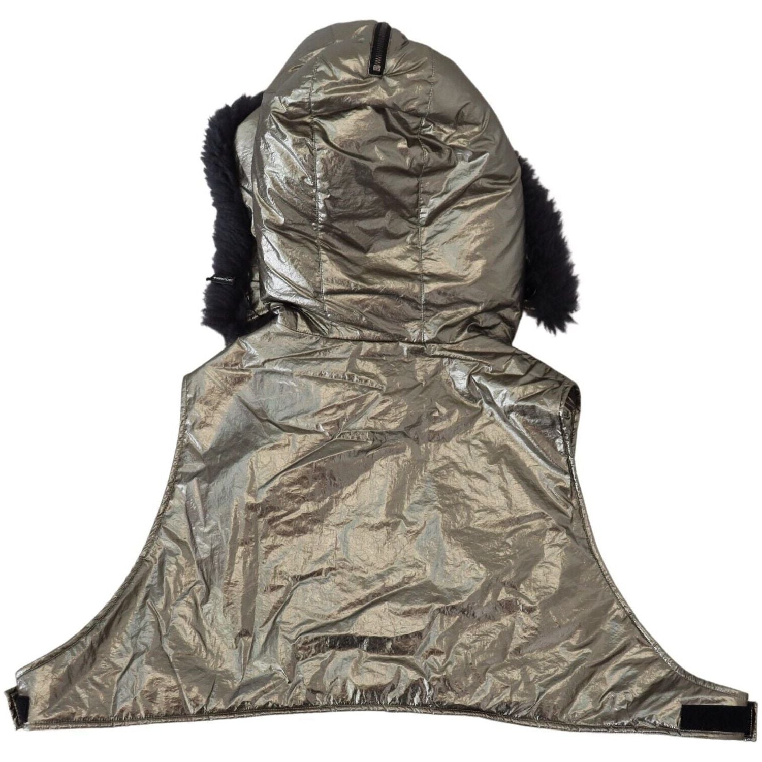 优雅的银色全头裹帽