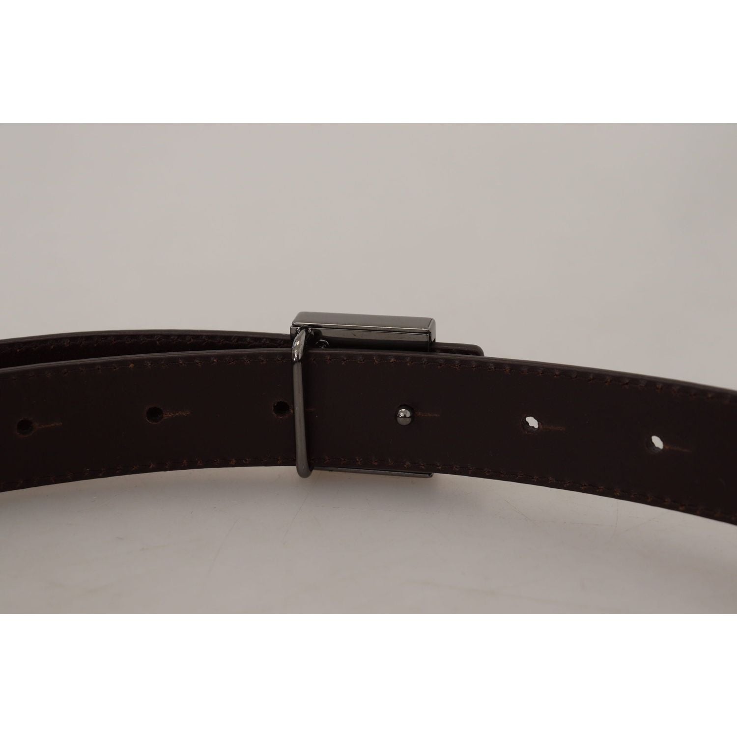 金色方形带扣皮带