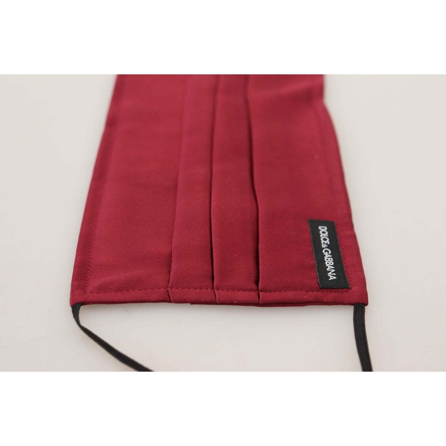 优雅丝绸褶皱栗色面膜