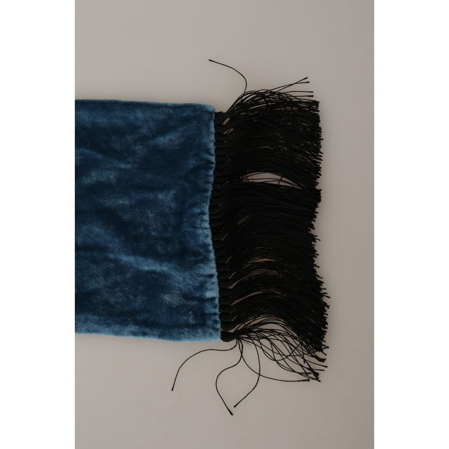 优雅的皇家蓝色真丝男士围巾