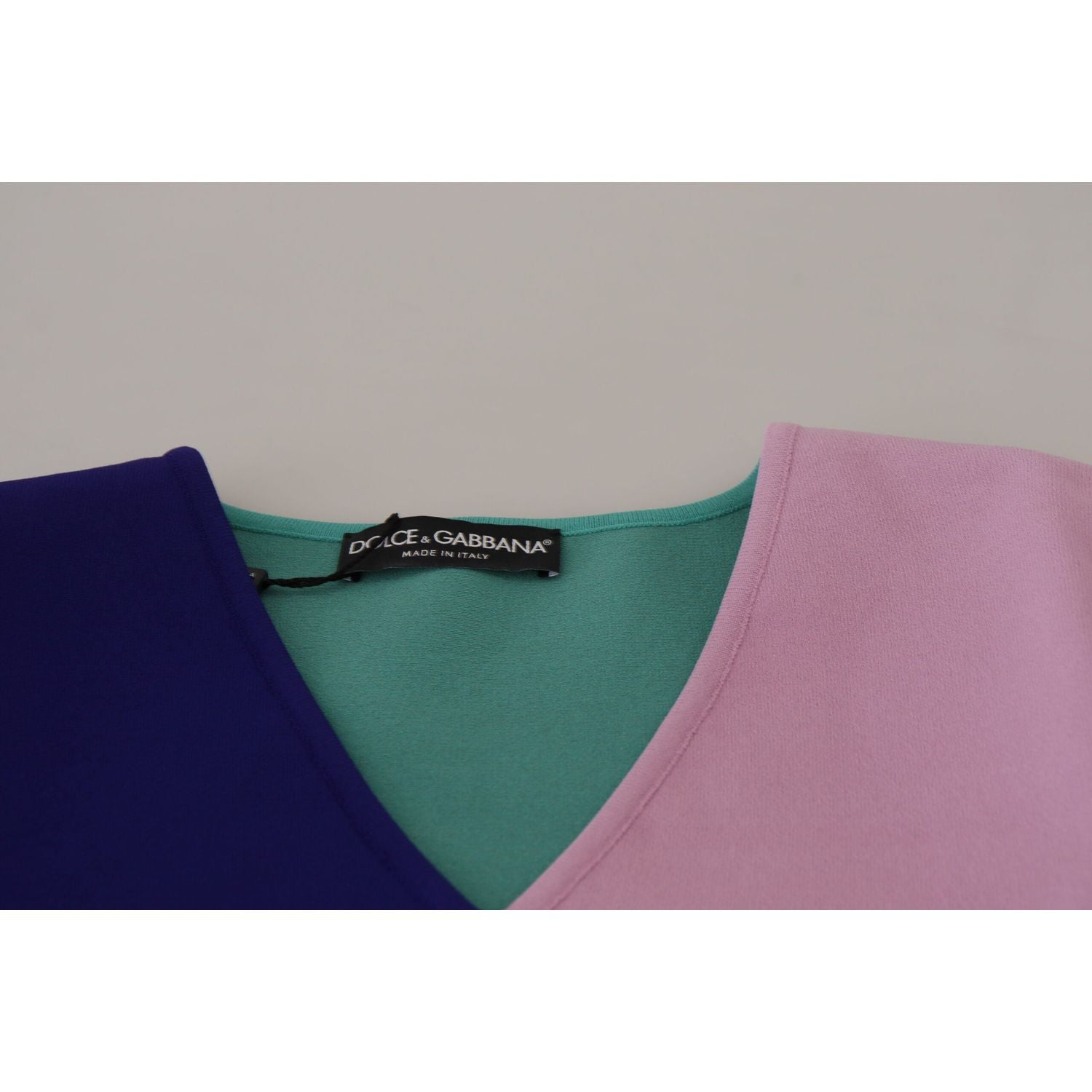 时尚多色 V 领套头衫