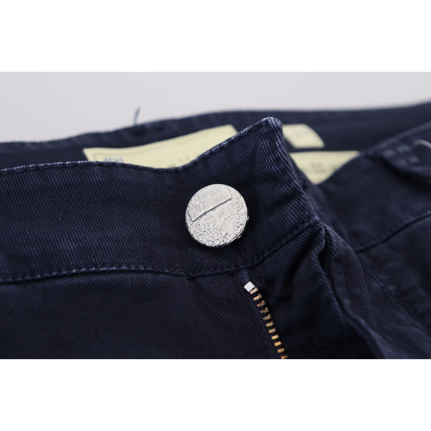 精致锥形牛仔裤