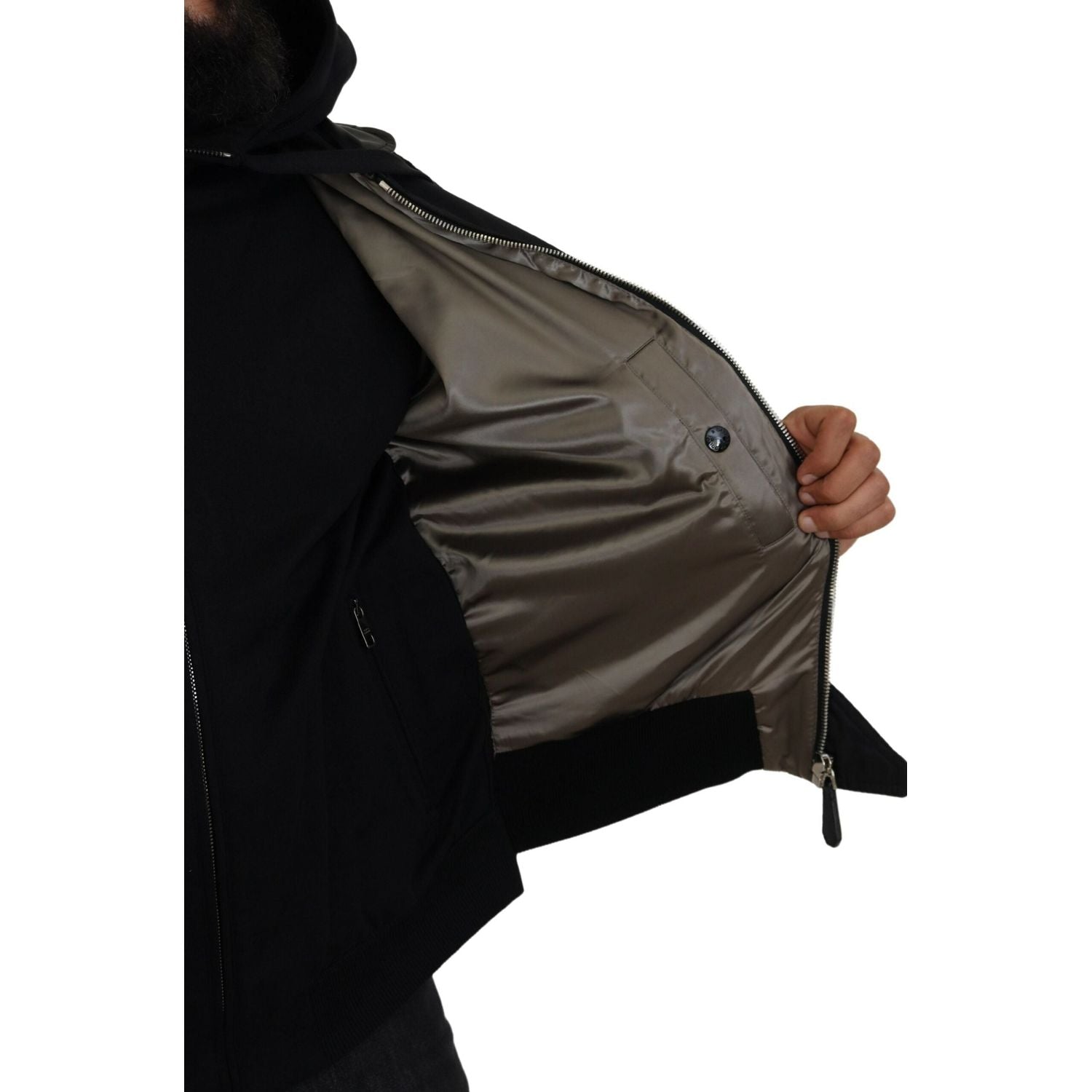 时尚黑色连帽飞行员夹克