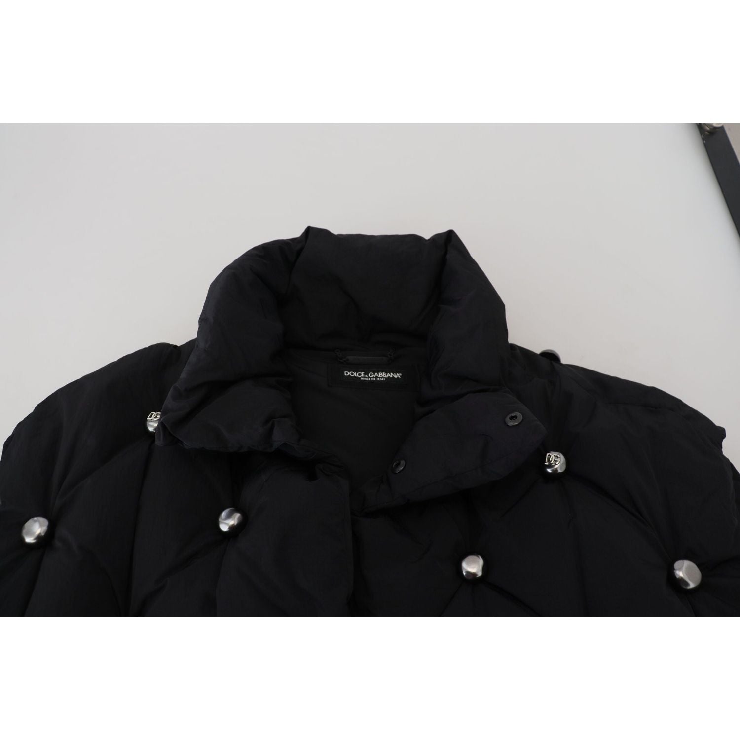 优雅黑色无袖背心外套