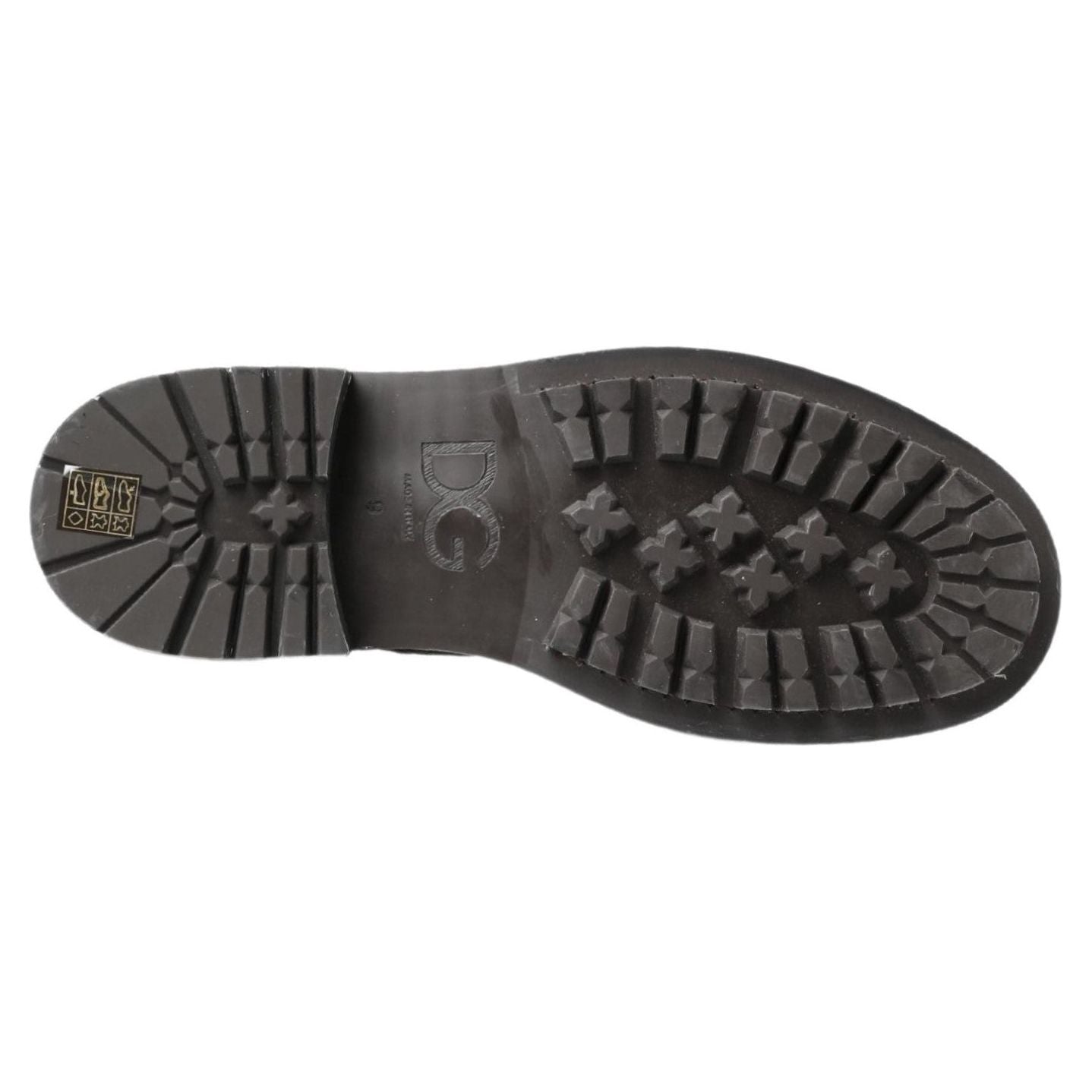 别致的黑色系带靴，灰白渐变