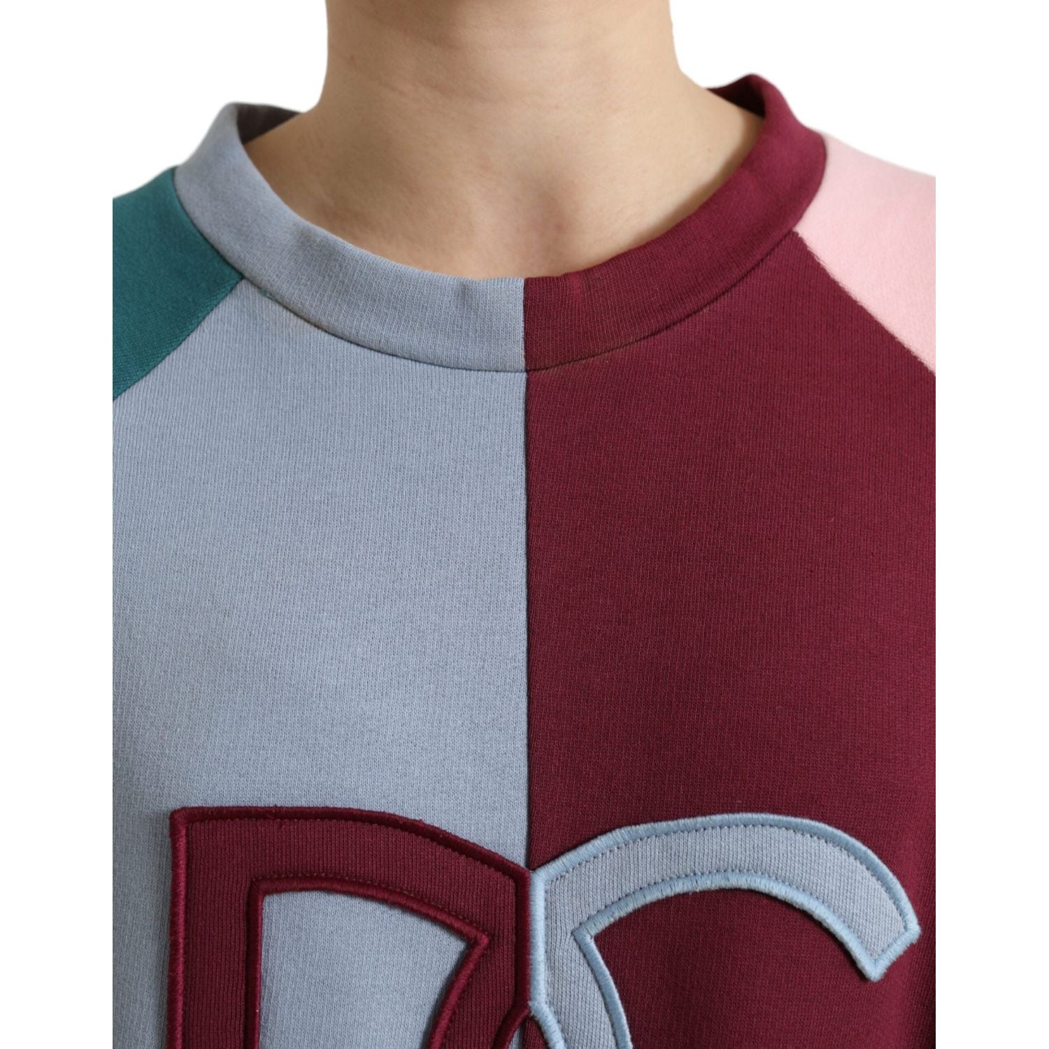 优雅多色圆领棉质毛衣