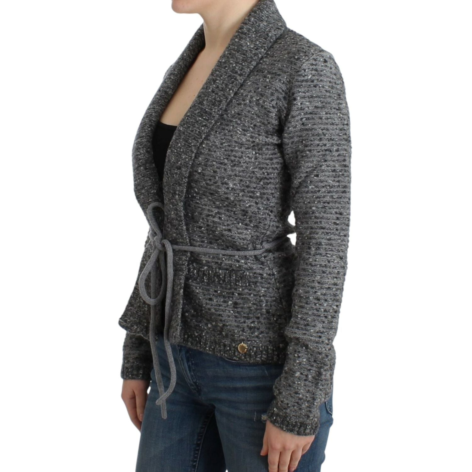 Front view with bag zipped and handles upright.