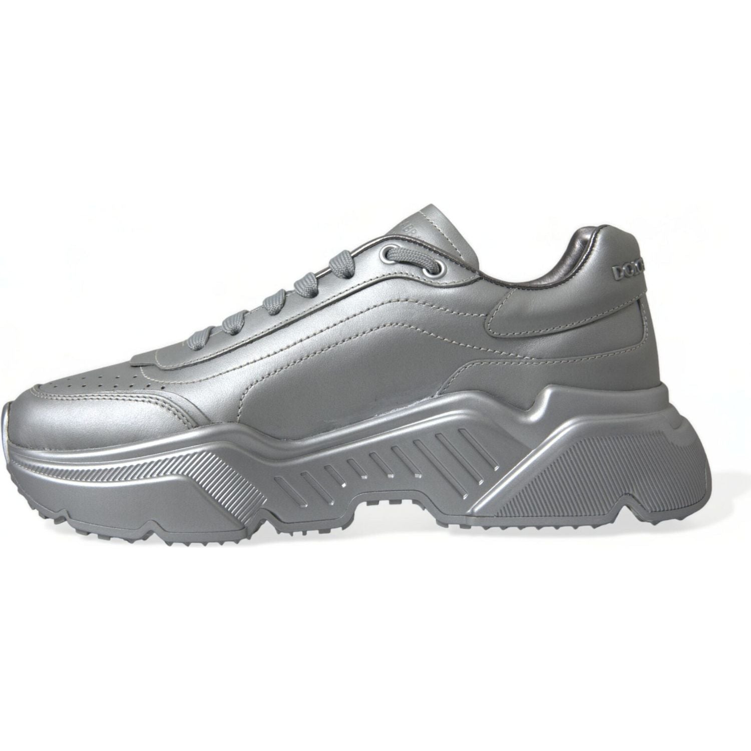 优雅银色小牛皮运动鞋