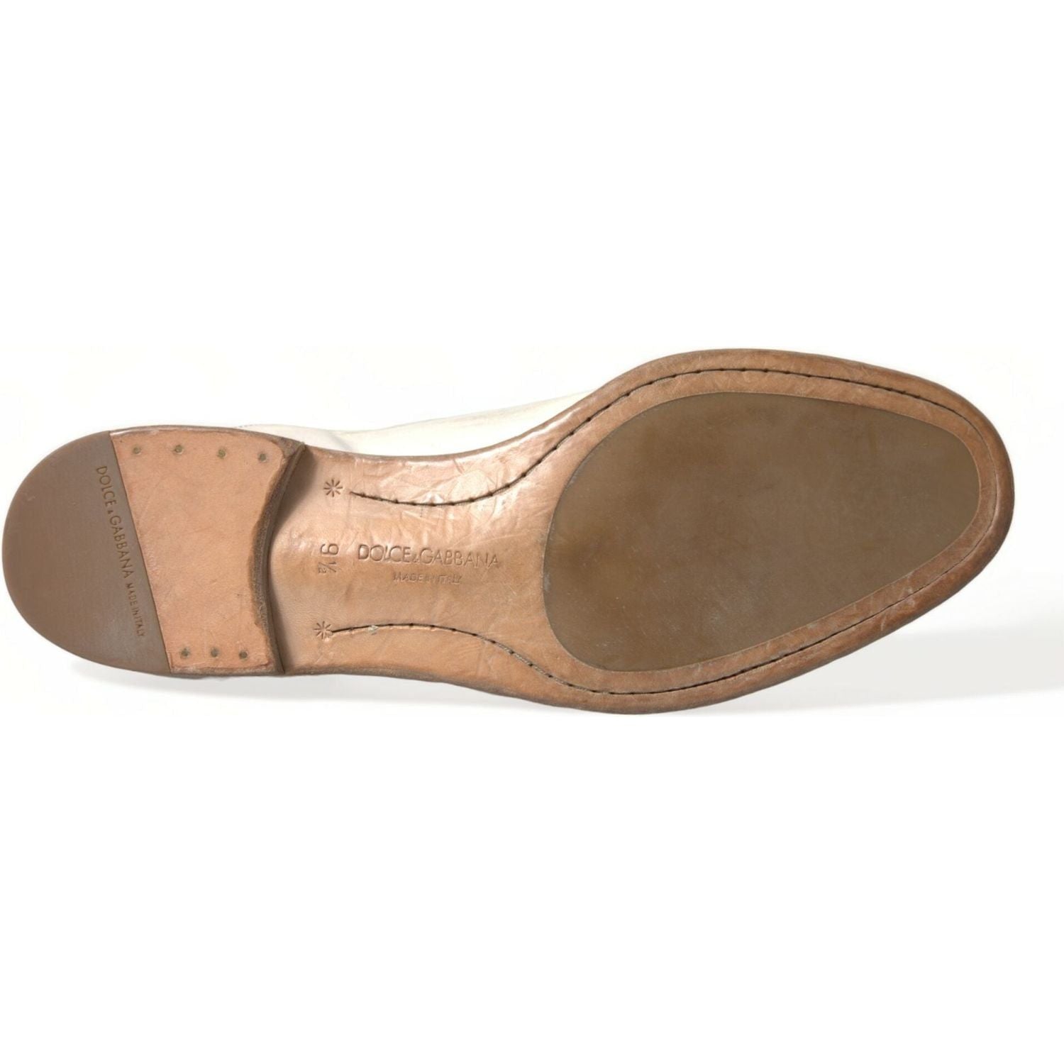 优雅的白色小牛皮德比鞋