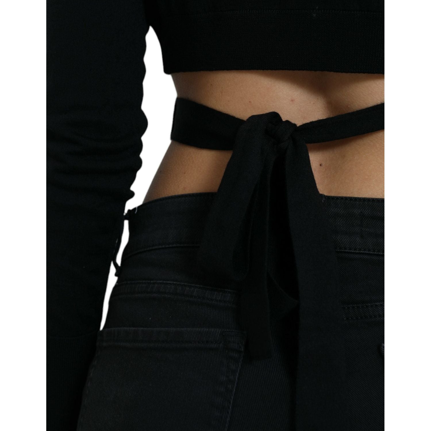 优雅黑色纯羊毛开衫