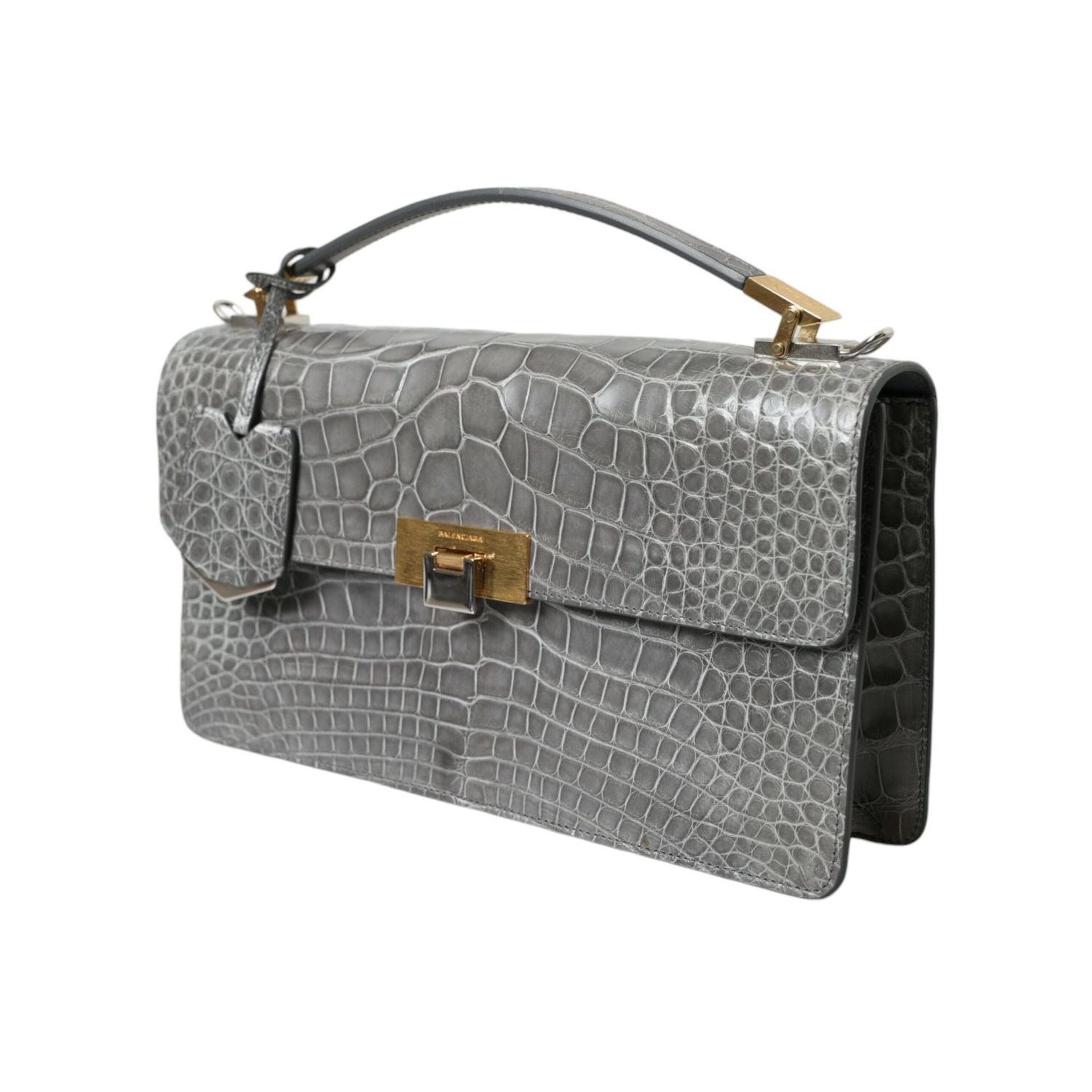 Front view with bag zipped and handles upright.