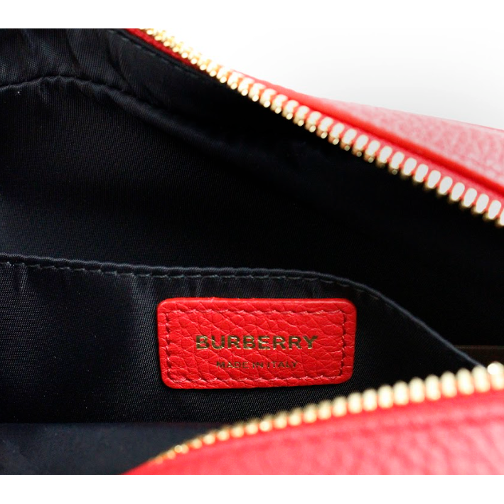 小号品牌亮红色粒面皮革相机斜挎包