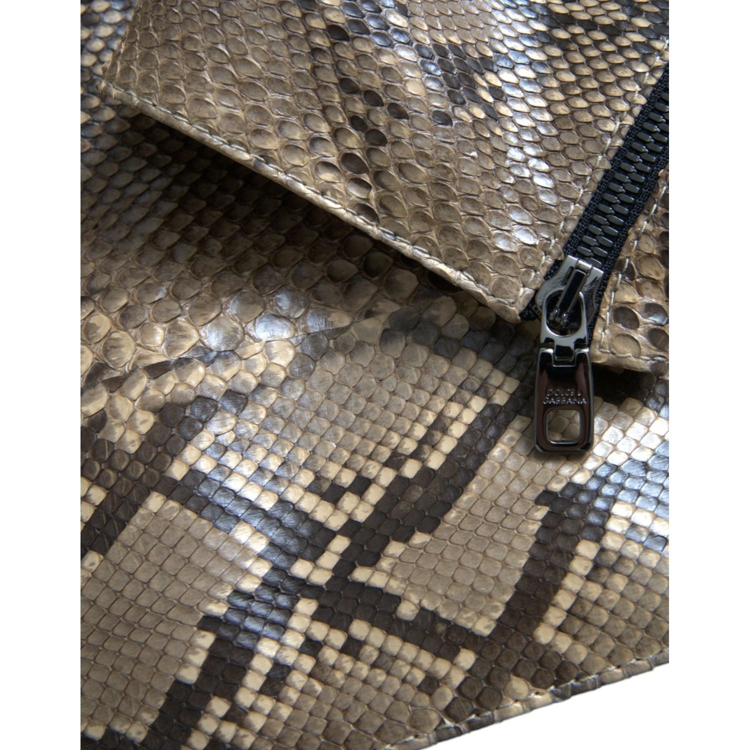 米色异域皮革机车夹克