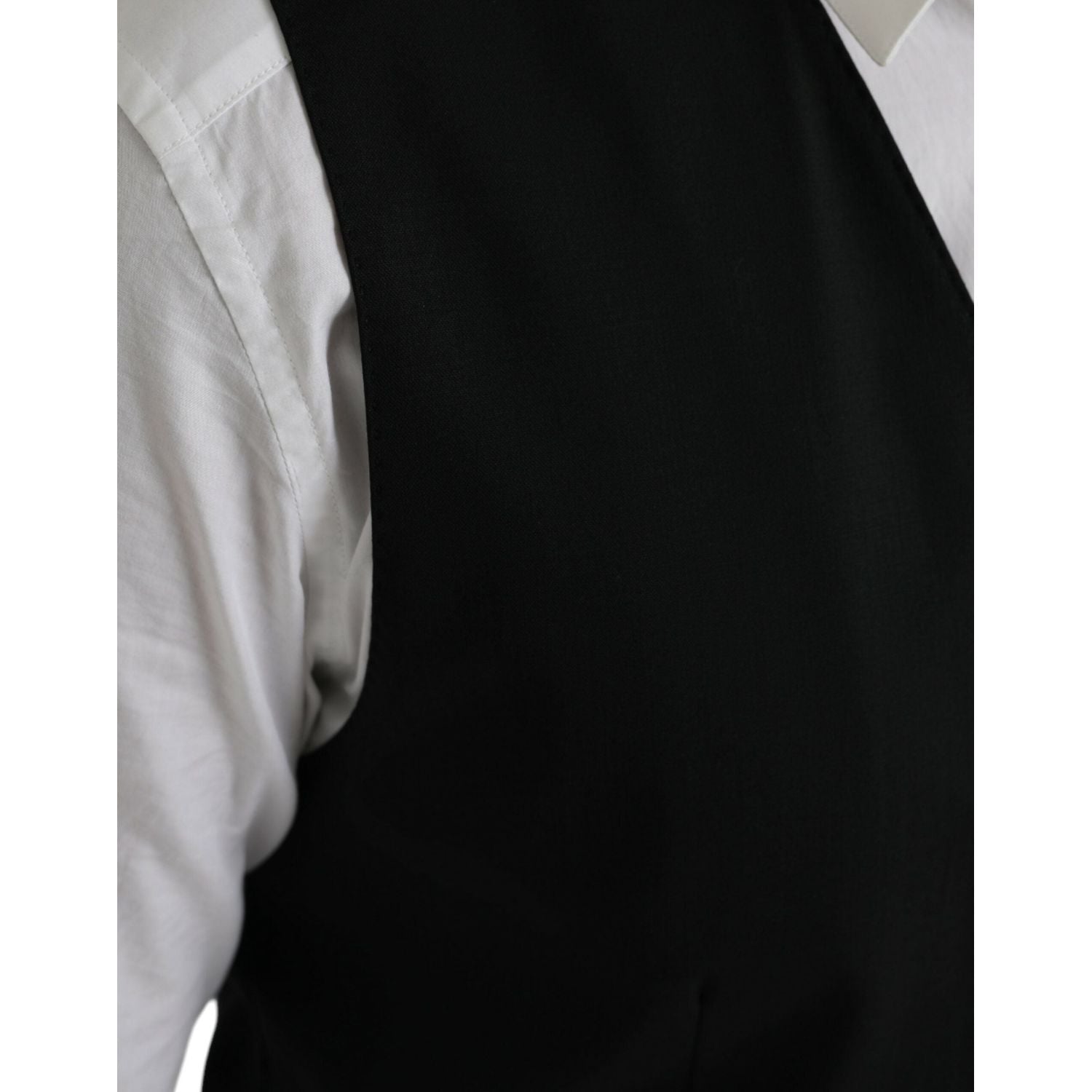 黑色羊毛正装马甲背心