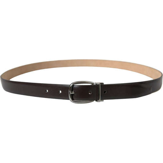 Elegant Leather Belt with Eye-Catching Buckle