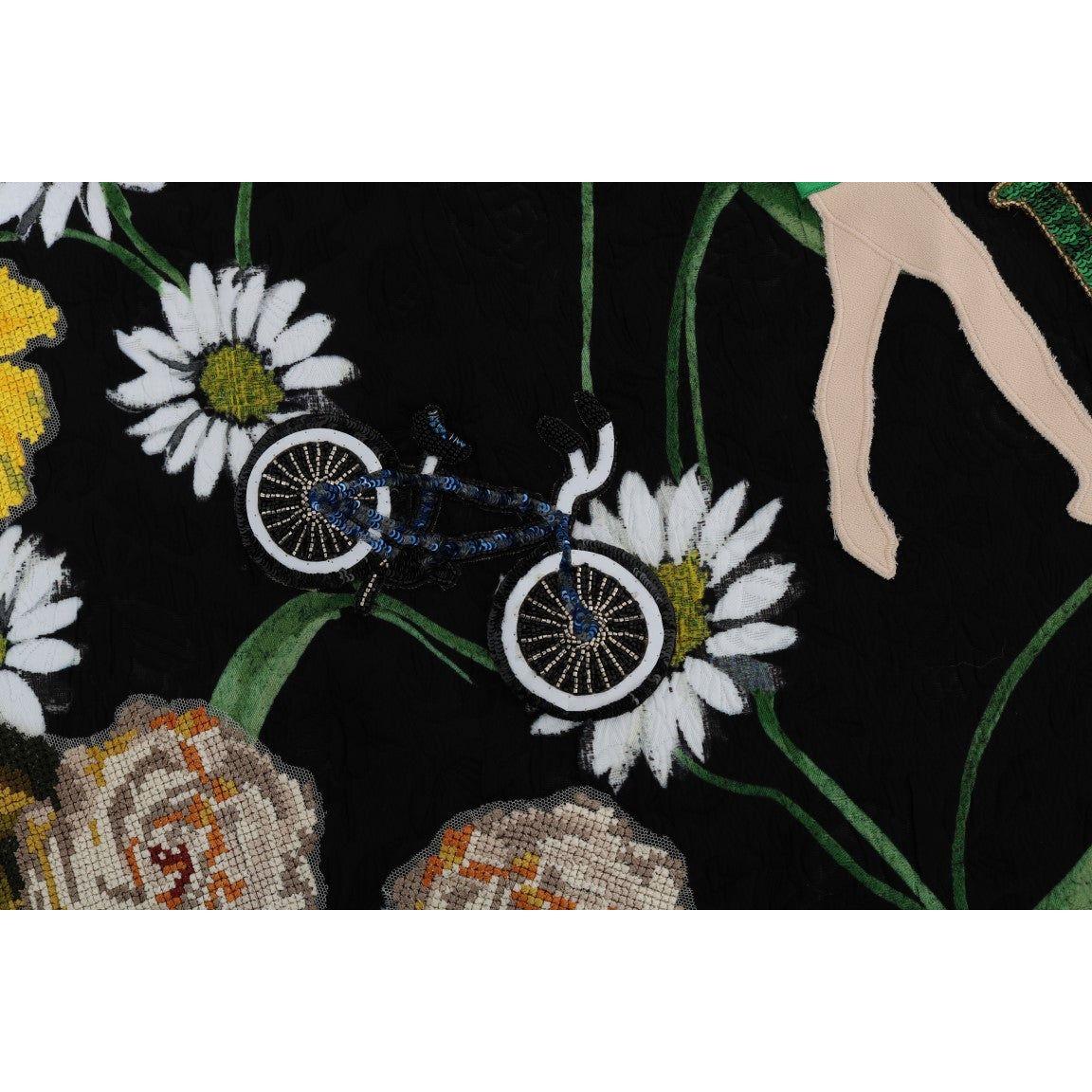 缀饰 A 字形中裙