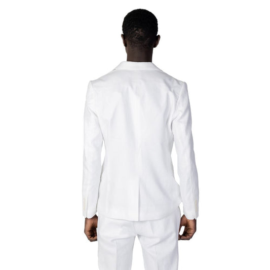 Back view of Antony Morato white linen suit for men, spring/summer collection, featuring a blend of 52% linen and 48% viscose.