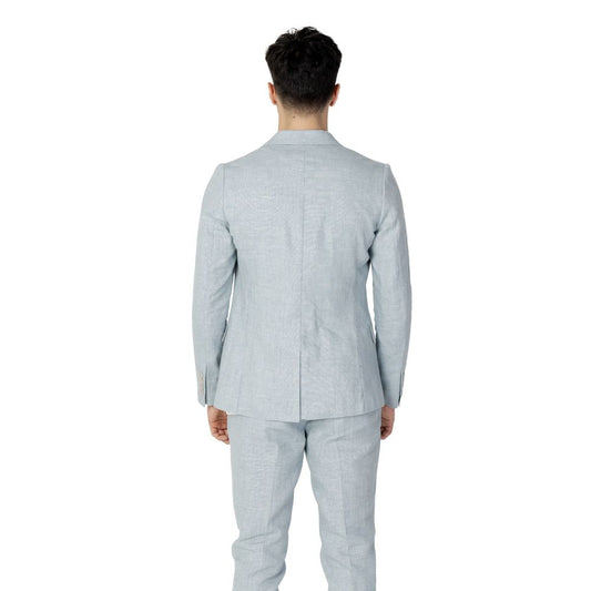 Back view of Antony Morato green linen suit for men, perfect for spring/summer, made from 53% flax and 47% cotton.