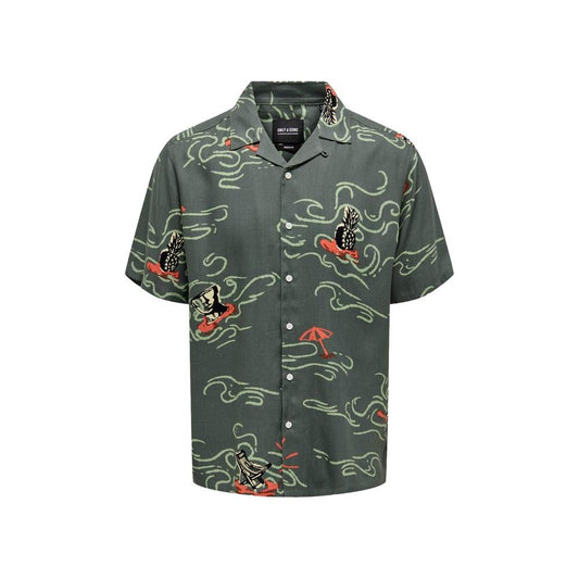 Only & Sons green short-sleeve shirt with artistic prints, made from 50% viscose and 50% sustainable viscose, perfect for casual summer days.