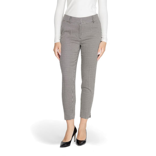Model wearing Only Black Polyester Pant for women, fall/winter collection, 64% polyester, 34% viscose, and 2% elastane/lycra.