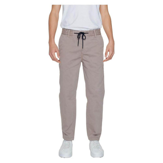 Hugo Boss brown cotton jeans for men with tapered fit, spring/summer collection, 97% cotton, featuring drawstring waist.