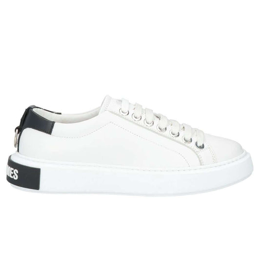 Les Hommes white calfskin men sneaker with black heel, silver logo, and white rubber sole