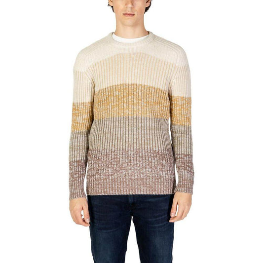Men's beige acrylic sweater from Hydra Clothing, perfect for fall/winter. Made of acrylic, cotton, wool, and nylon blend.