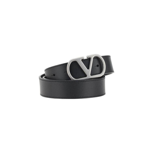 Valentino Garavani black leather belt with contrasting VLogo buckle, stylish and sophisticated accessory.