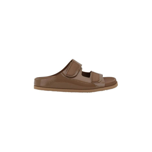 Pedro García Dominika brown leather sandals with Velcro straps, round toe, flat sole, and logoed insole.