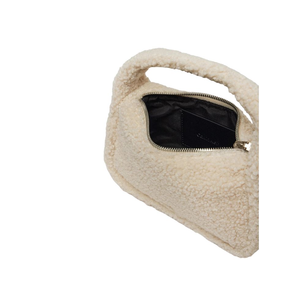 Front view with bag zipped and handles upright.