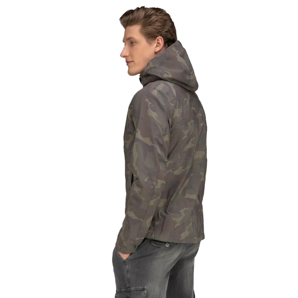 Front view with bag zipped and handles upright.