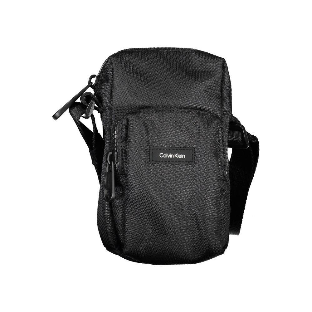 Front view with bag zipped and handles upright.