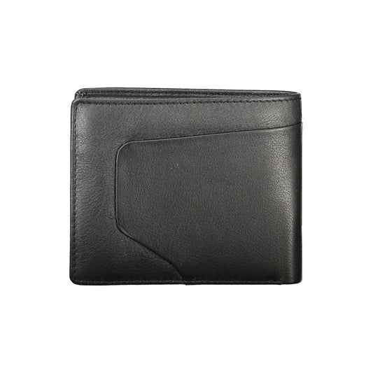 Piquadro black leather men's wallet with 2 compartments, coin purse, and card storage, showcasing premium design and Piquadro logo.