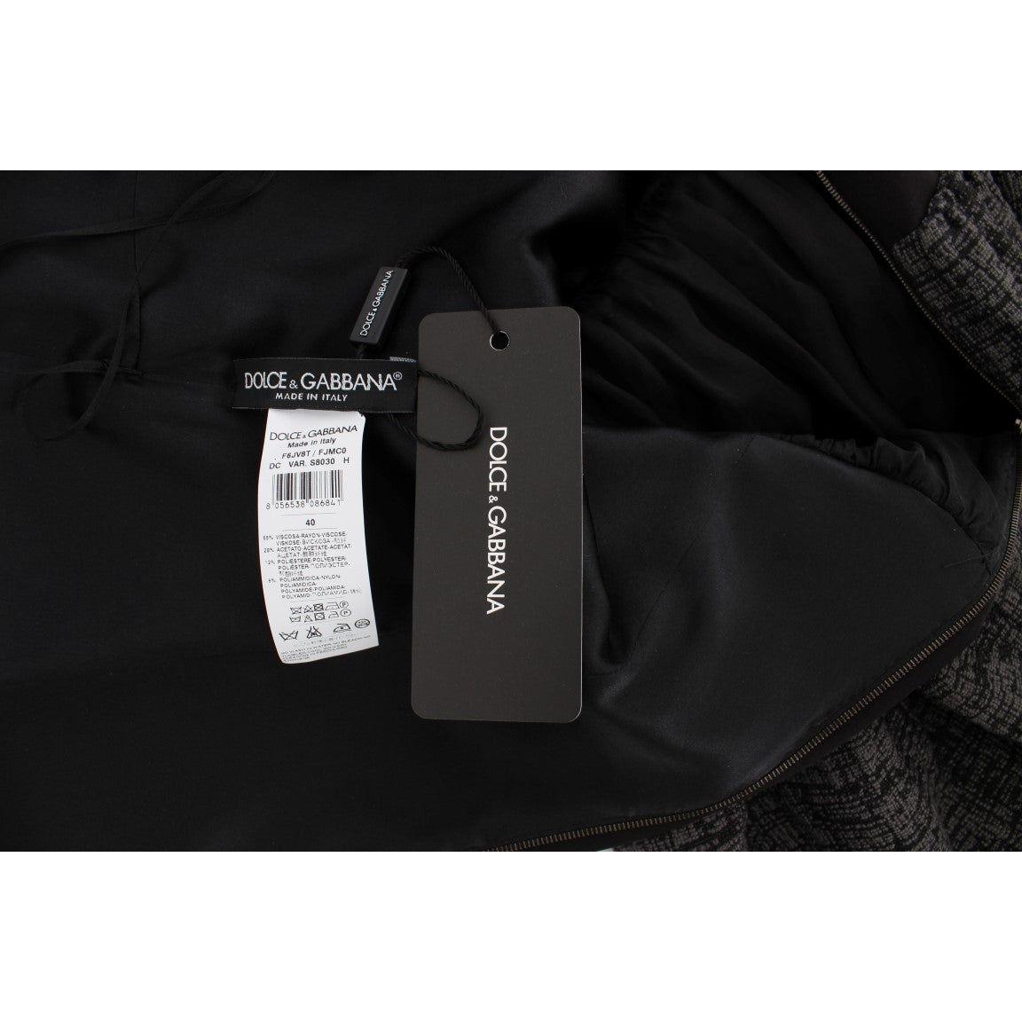 优雅黑色全长紧身连衣裙